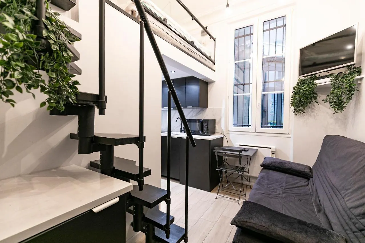 Le Studio De Belleville 2 A 4 Personnes Paris