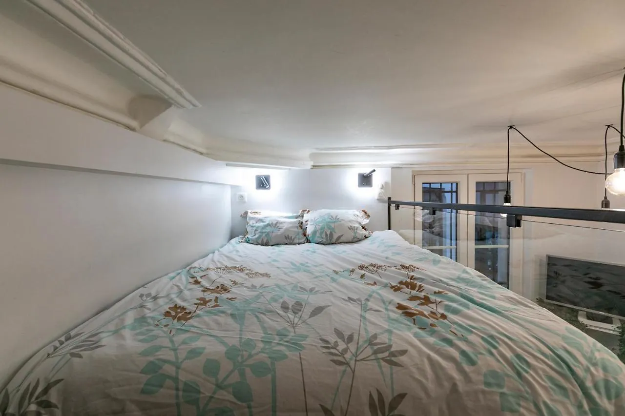 Le Studio De Belleville 2 A 4 Personnes Parijs Appartement
